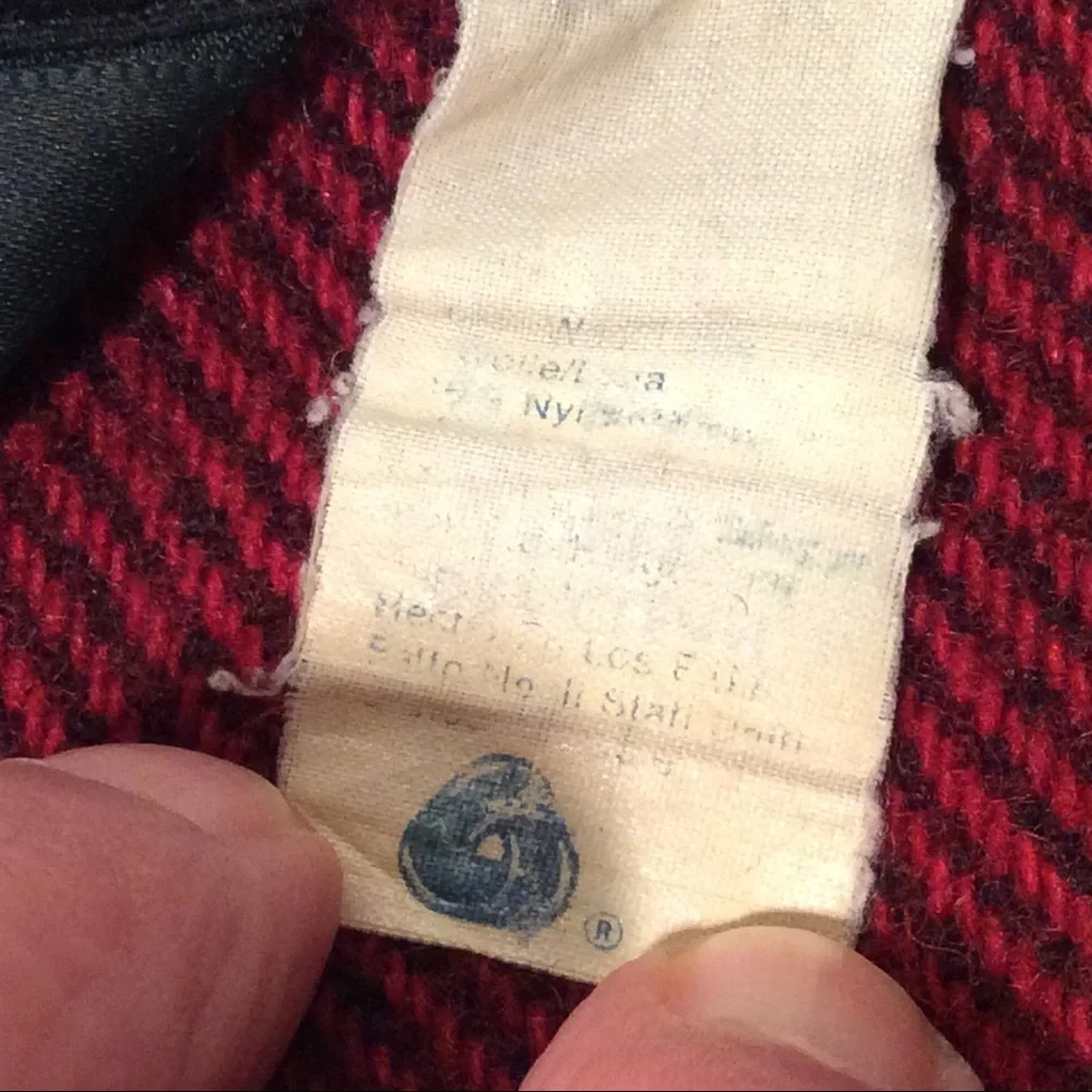 Men's Red Wool Jacket - Picture 8 of 10